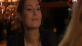 Gloria yang melalui  ...