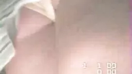 Seks dengan dada kec ...
