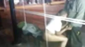 Gadis menyamar pada  ...