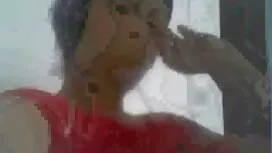 Gadis itu, dengan ca ...