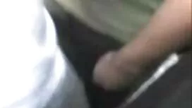 Ibu berwarna gangsa  ...