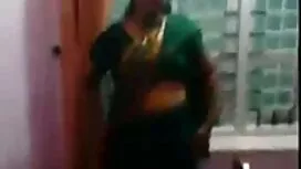 Seorang budak yang p ...