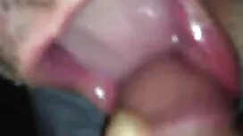 Orang tua, wanita tu ...